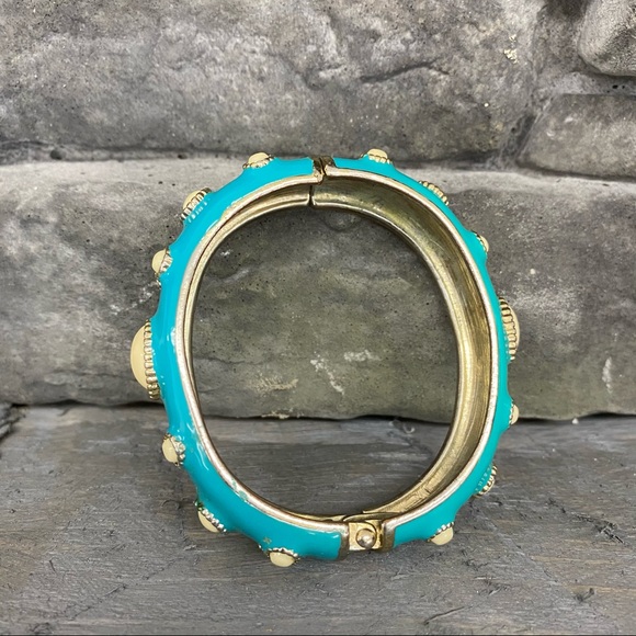 ⭐️Host Pick⭐️ Fornash Enamel Hinged Bangle - Picture 4 of 6